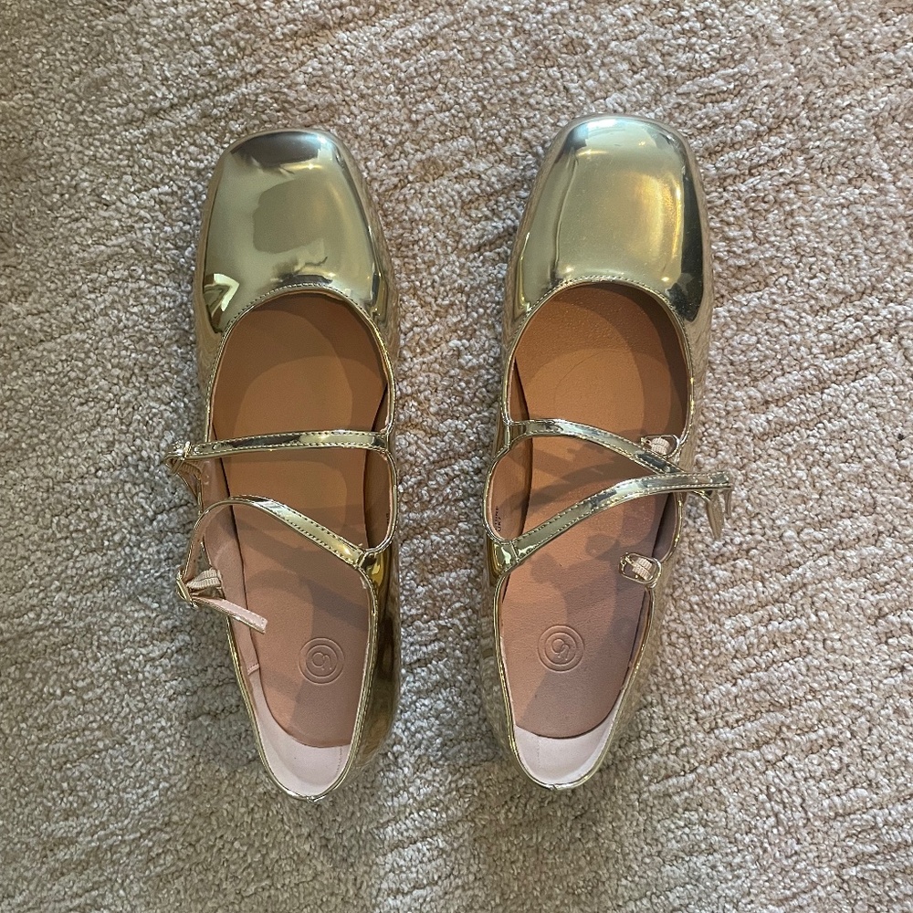 Shoes-gold Mary Jane flats